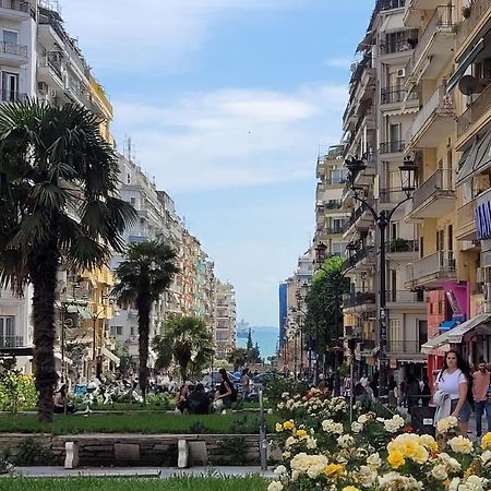 Flowery Penthouse In City Centre Of Salonicco Esterno foto