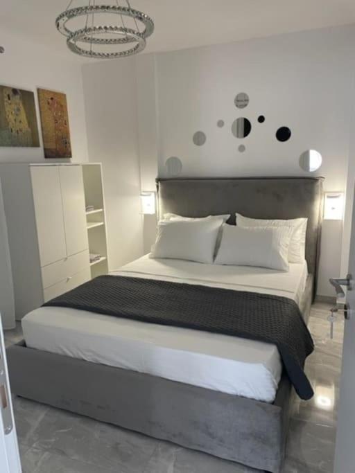 Flowery Penthouse In City Centre Of Salonicco Esterno foto