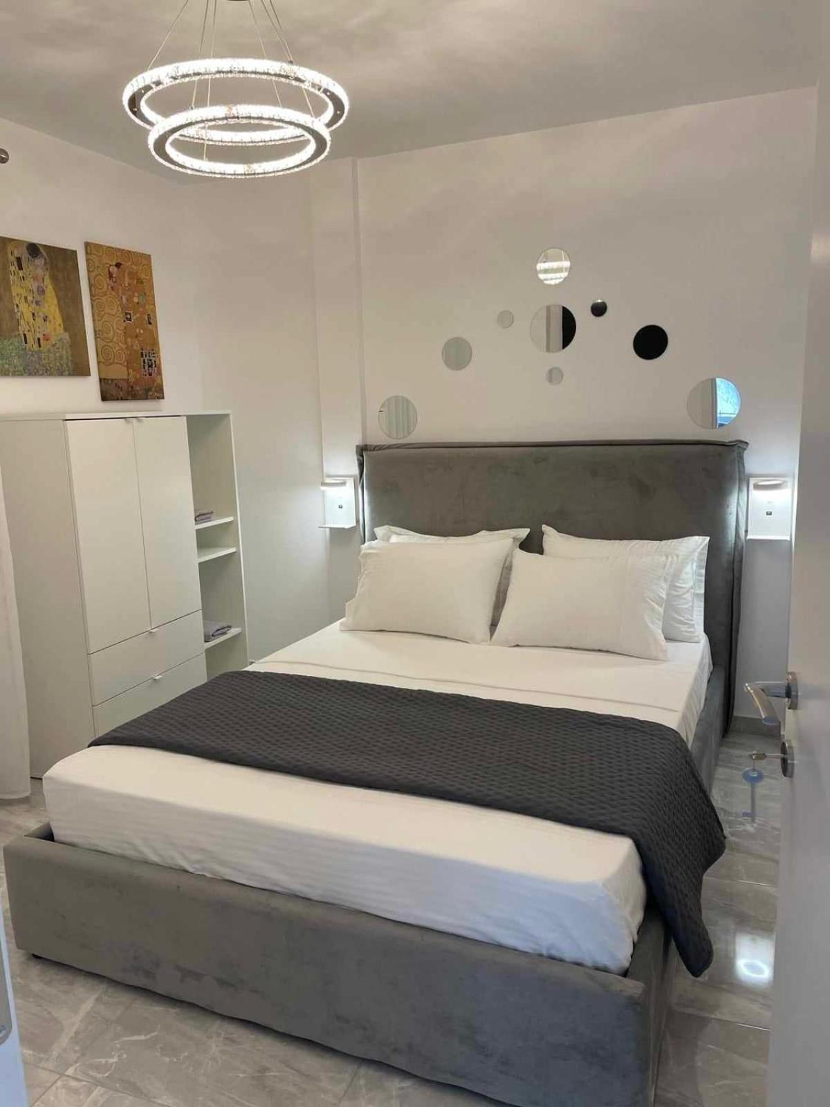 Flowery Penthouse In City Centre Of Salonicco Esterno foto